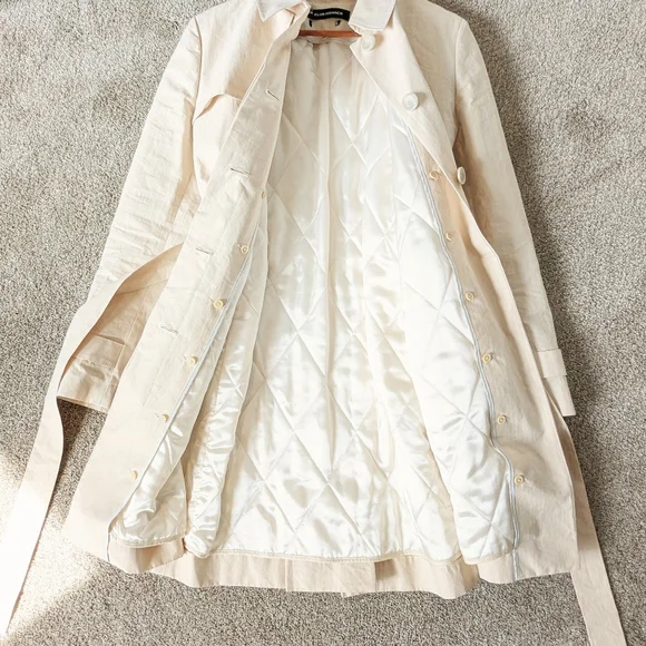 Club Monaco Ivory Spring Trench - Picture 8 of 11
